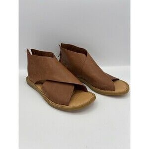 Born Sandals Womens 6M Iwa Strappy Brown Leather Open Toe Casual F7800 gladiator